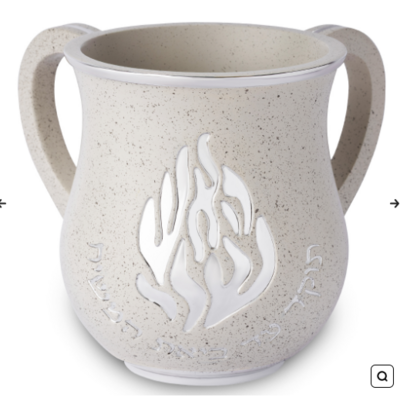 Kéli en polyrésine blanc avec deco flamme breslev
